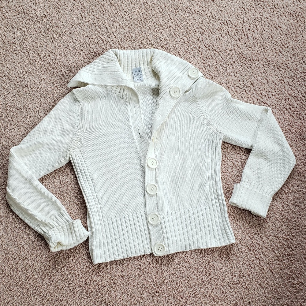 Womens White Knitted Large Button Cardigan Ellemenno